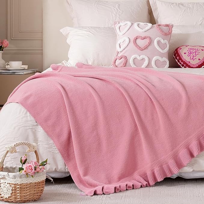 Amélie Home Ultra Soft Ruffle Knit Chenille Throw Blanket for Couch & Bed, Cozy Flowers Blankets for Home Decor, Gifts for Women Mom Sister on Mother's Day Valentine's Day Birthday, 50"x60", Pink