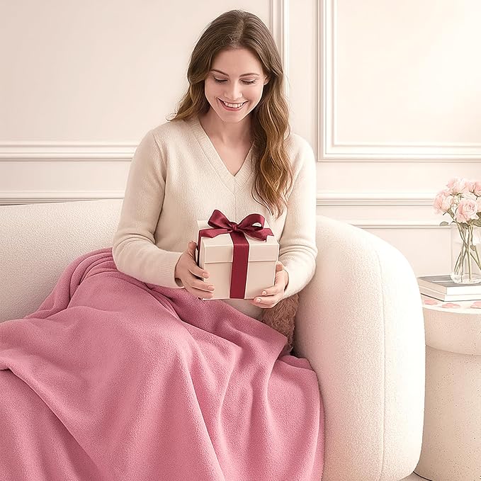 Amélie Home Ultra Soft Ruffle Knit Chenille Throw Blanket for Couch & Bed, Cozy Flowers Blankets for Home Decor, Gifts for Women Mom Sister on Mother's Day Valentine's Day Birthday, 50"x60", Pink